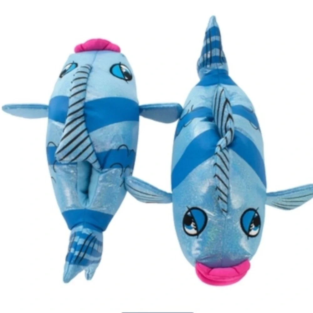 NWT Fish Flop Girl Slippers